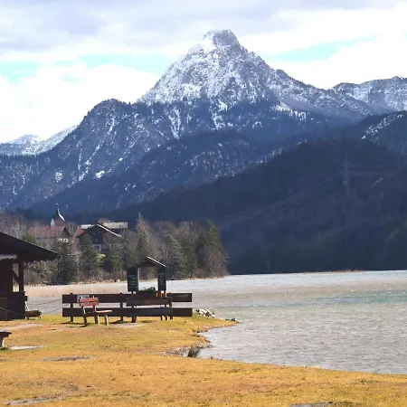 Сasa de vacaciones Comfortable In With Garden Füssen